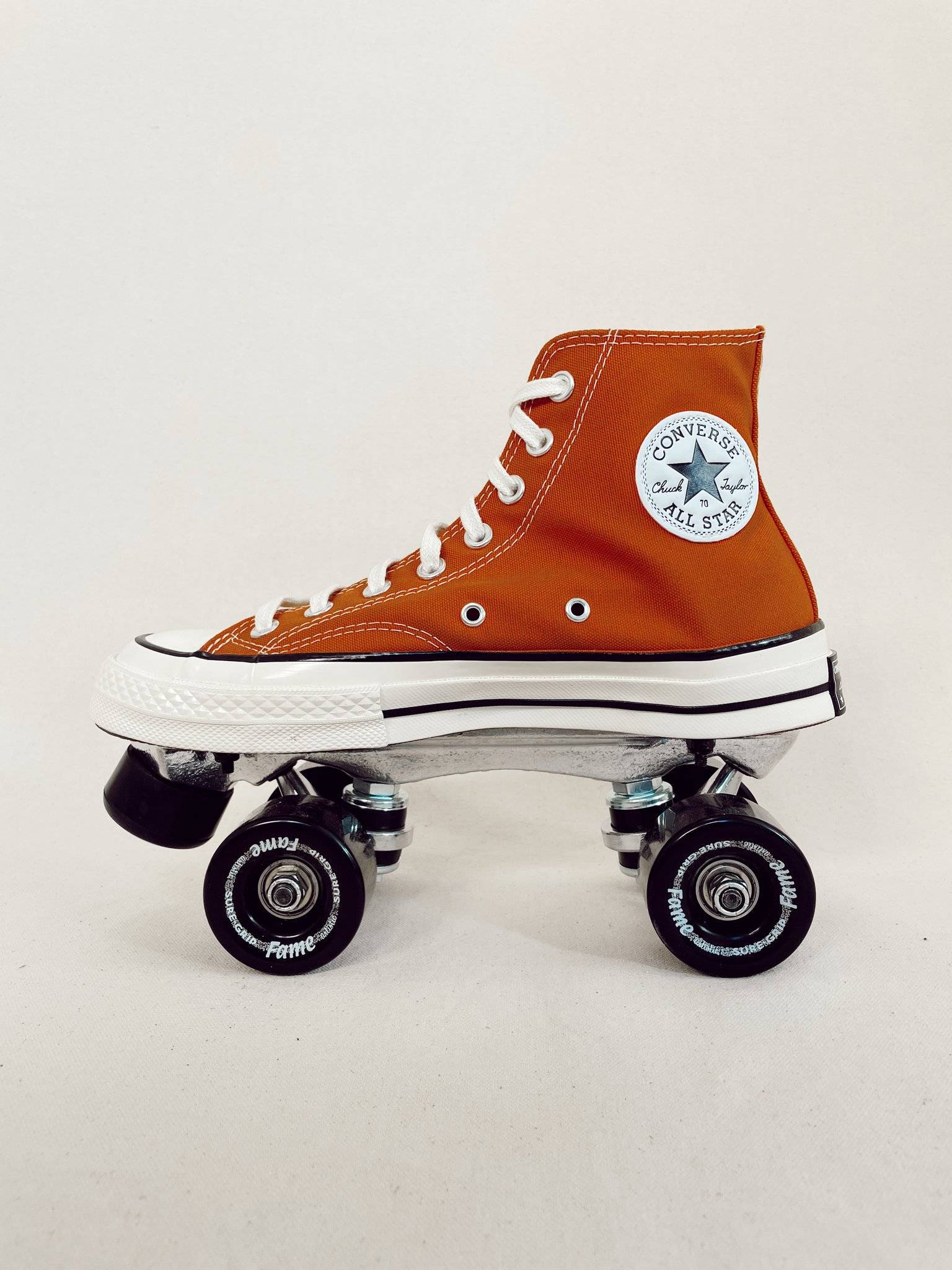 Converse and Vans Rollerskates FEEL YOUR SOUL